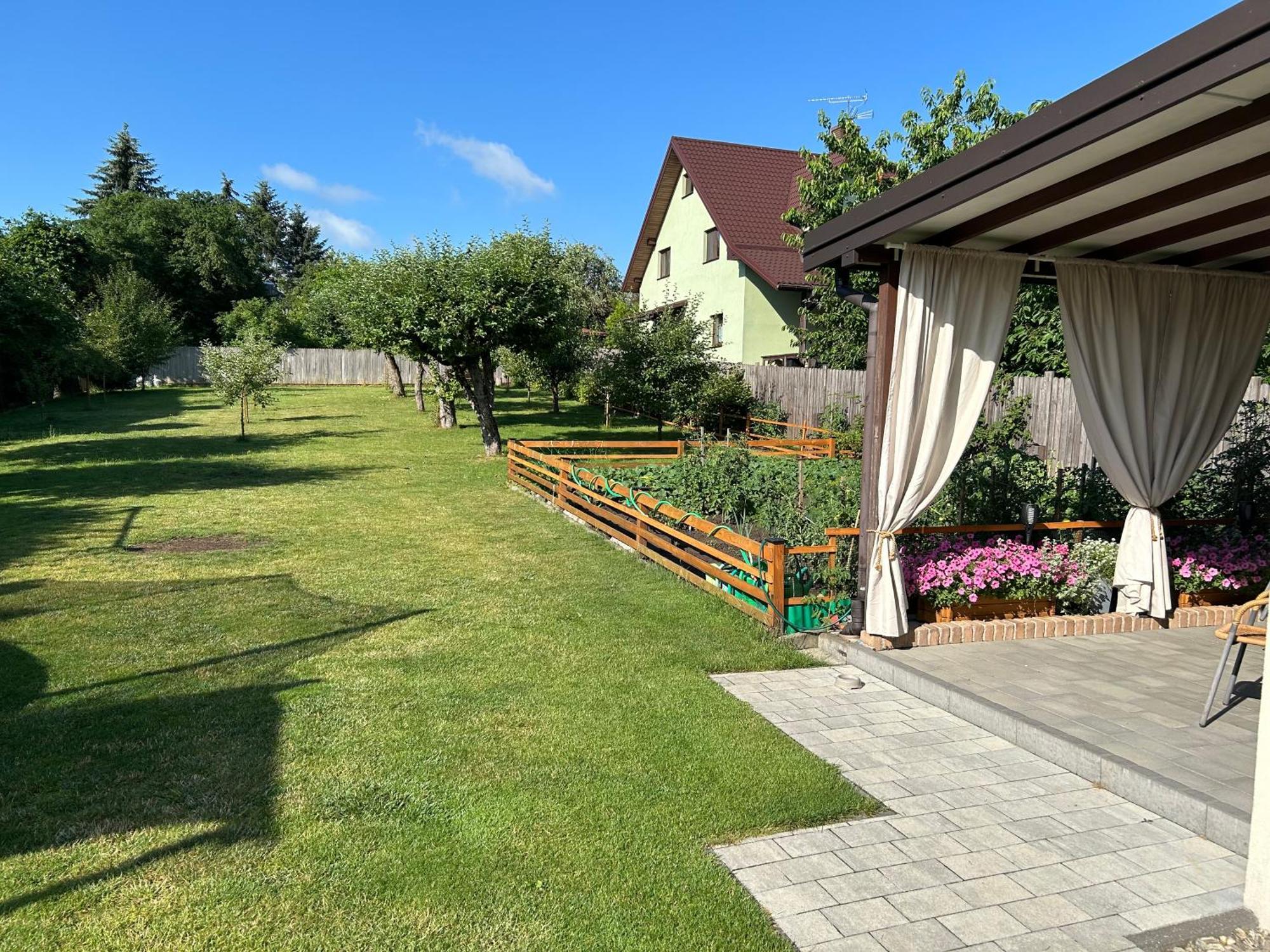 Privatunterkunft Garden